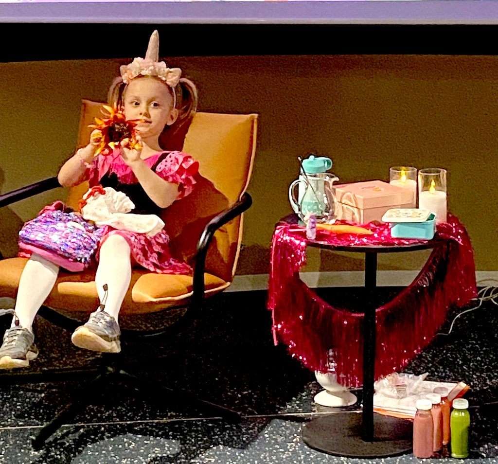 Barn og foreldre opplevde magiske historier med Anne Gunn og&nbsp;Elise